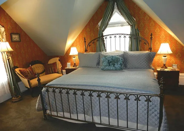 C'Est La Vie Inn Springfield