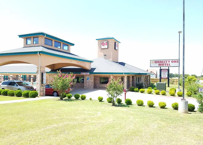 Quality One Motel Weatherford