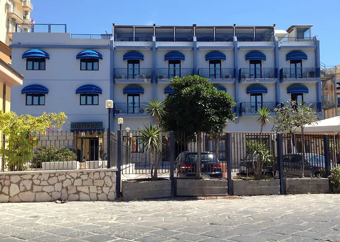 Hotel Al Faro