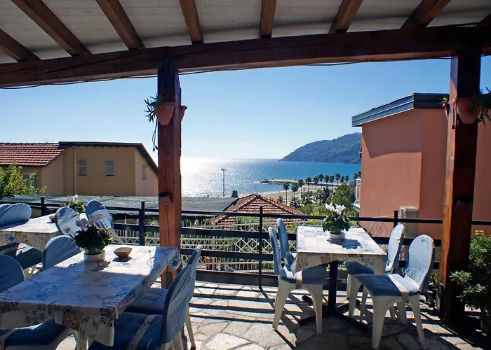Albergo La Pineta Marina dʼMarina dʼAndora