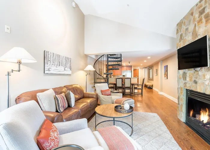 Affordably Priced 2 Bedroom - Riverclub2Br