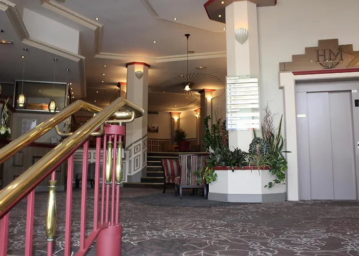 Best Western Plus Hotel Malherbe Caen