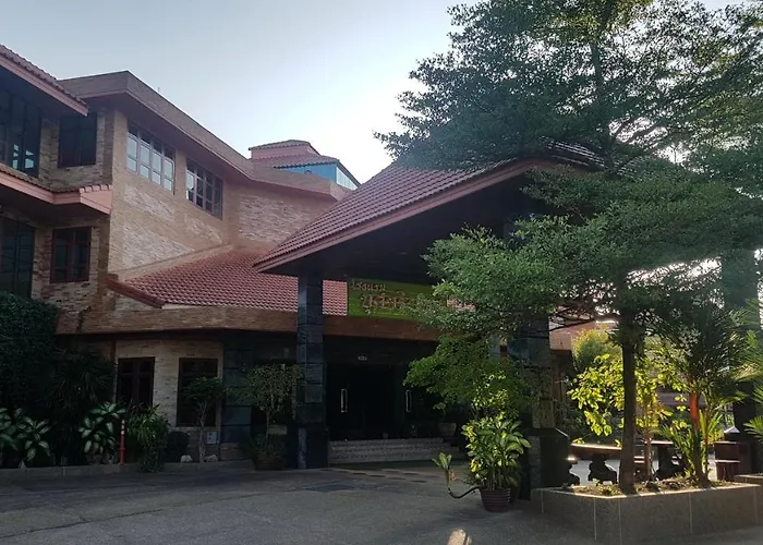 Busyarin Hotel
