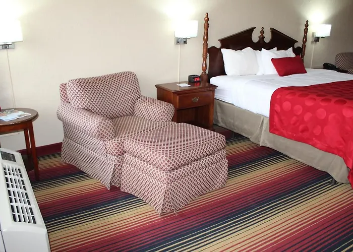 Days Inn By Wyndham Perry Near Fairgrounds