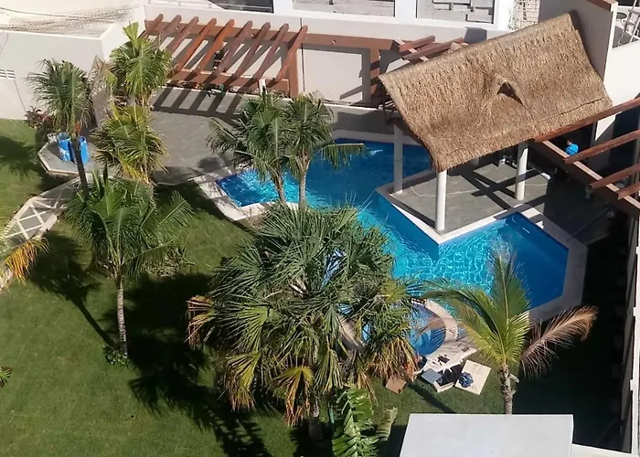 Tres Soles Apartments