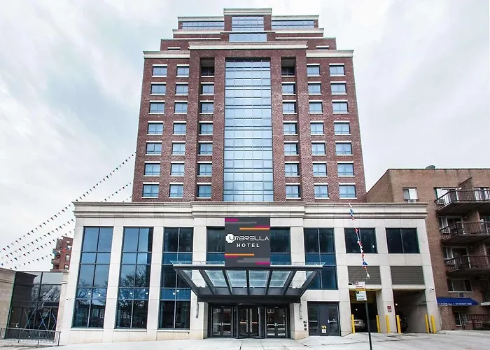 Comfort Inn & Suites - Kew Gardens Near La Guardia Airport New York