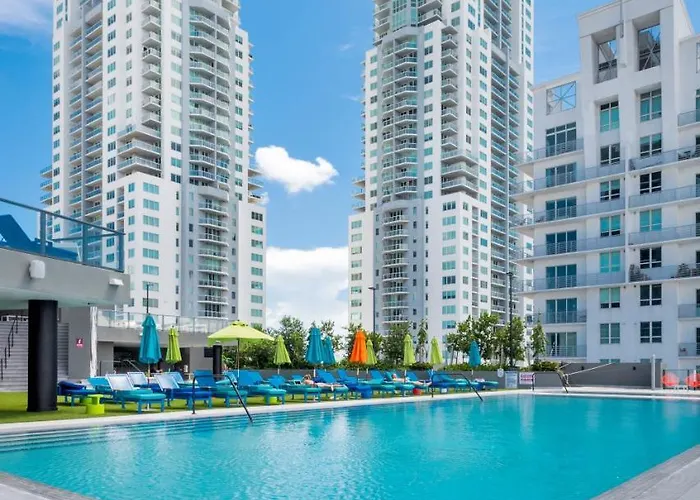 The Guild Downtown Miami Aparthotel
