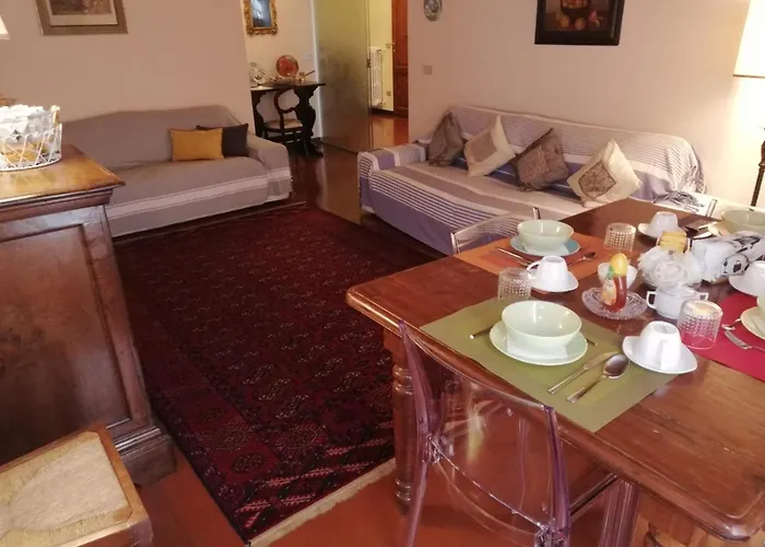 La Rosa Townhouse