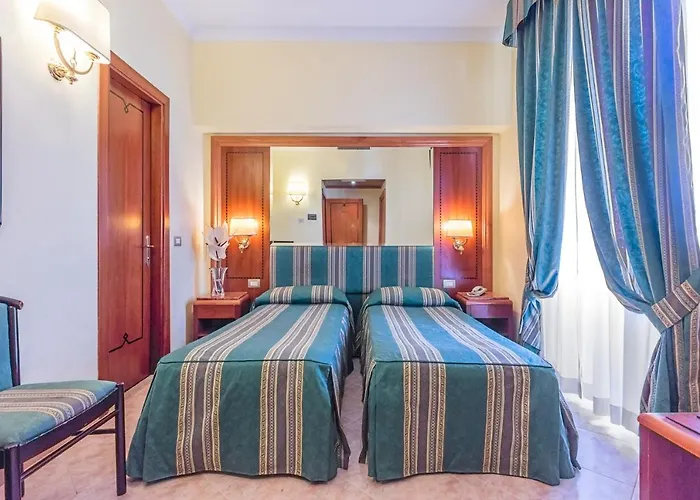 Raeli Hotel Lux Rome