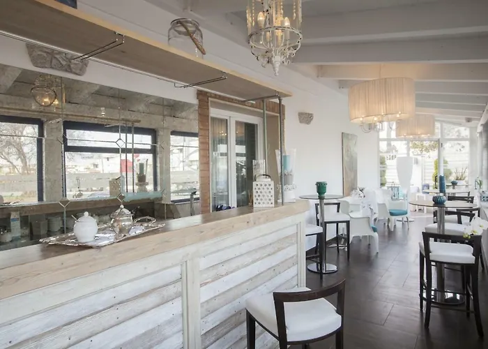 Pascucci Al Porticciolo Hotel