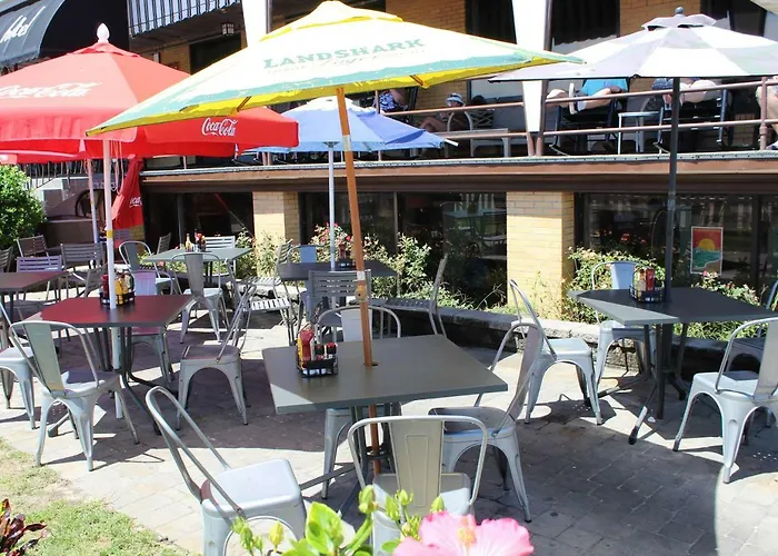 Beach Plaza Hotel