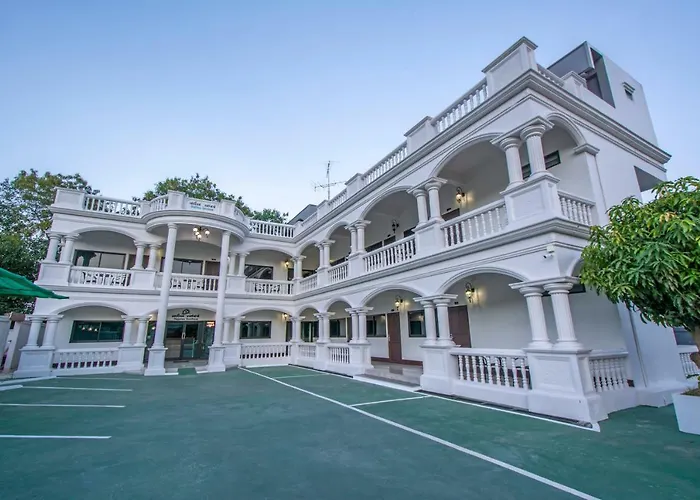 Happiness Guesthouse
