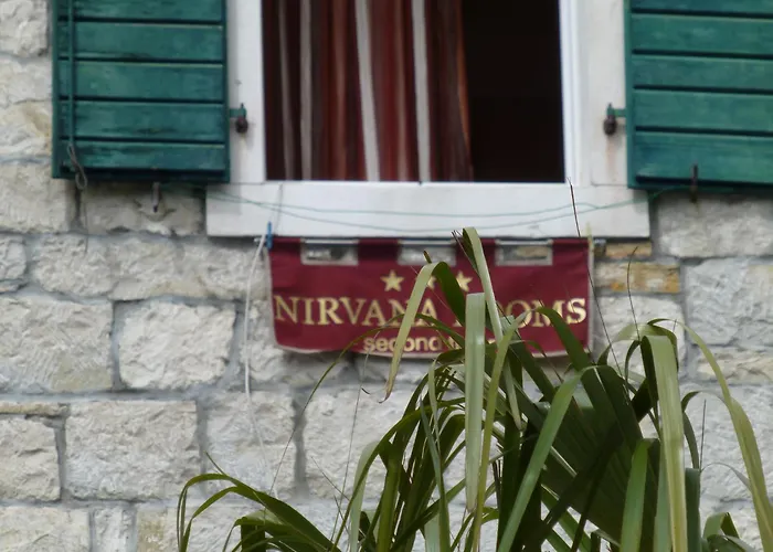 Nirvana Rooms & Apartments