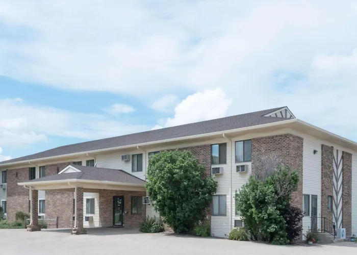 Super 8 By Wyndham Milbank Sd Hotel