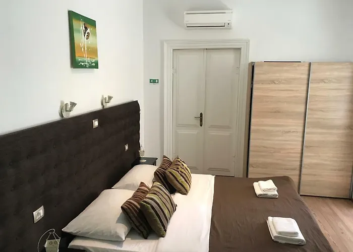 Pula Antic Rooms In Center (Adults Only)