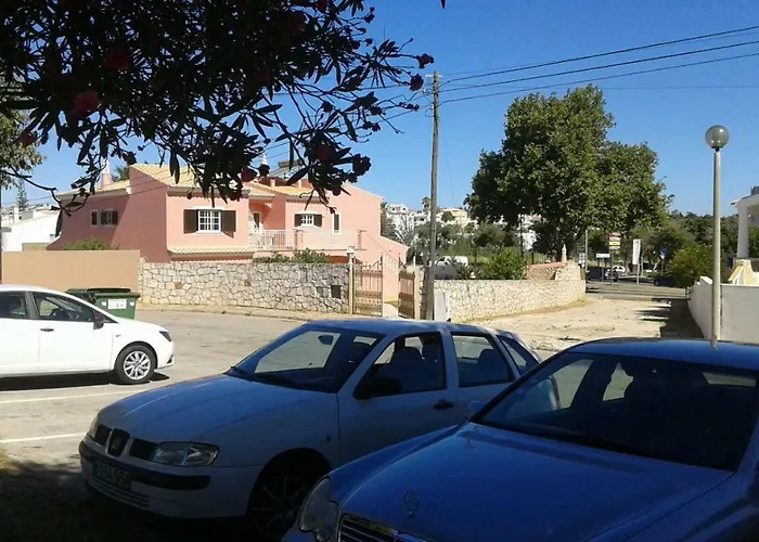 Saraiva'S Guest House