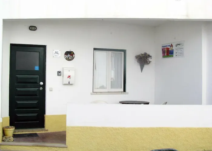Alojamento Tiago & Jorge Guesthouse Nazaré