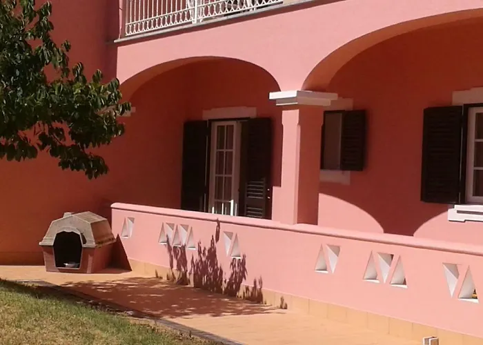 Saraiva'S Guest House