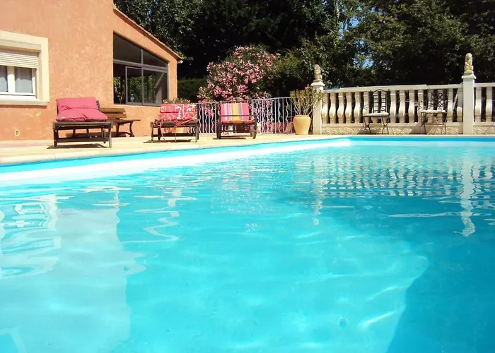 Hotel La Douloire à Pernes-les-Fontaines