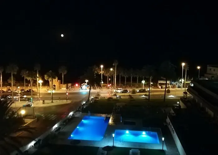 Apartamento-Estudio First Line Of The Beach Malaga -Benalmádena