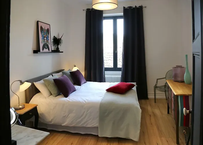 Hotel Troisième Droite à Cahors