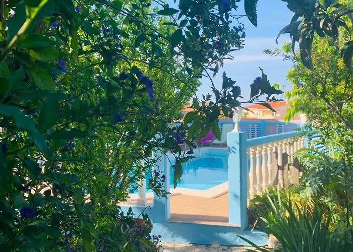 Fatima Belavista & Pool Hotel