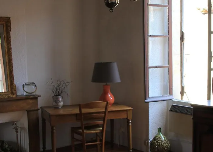 Chambre cozy et Salon de 60 m2 au coeur de la cité