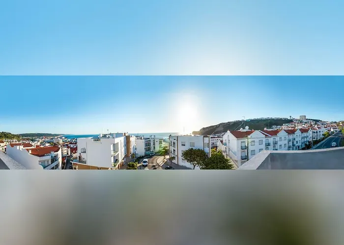 Paz & Amor Guest House - Peace & Love Nazaré