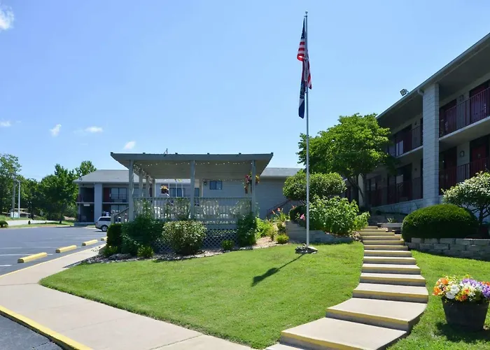 Ramada By Wyndham Branson