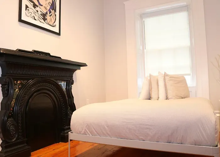 Charming & Stylish Studio On Beacon Hill #11