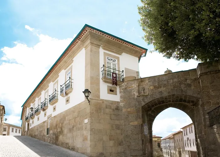 Montebelo Palácio dos Melos Viseu Historic Hotel
