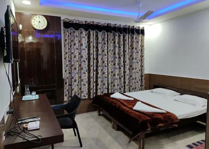 Hotel Sugam Karaikudi