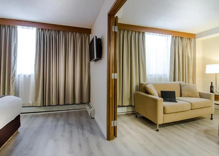 International Hotel YYC
