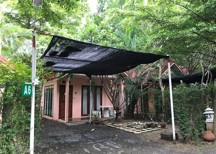 Green Leaf Resort