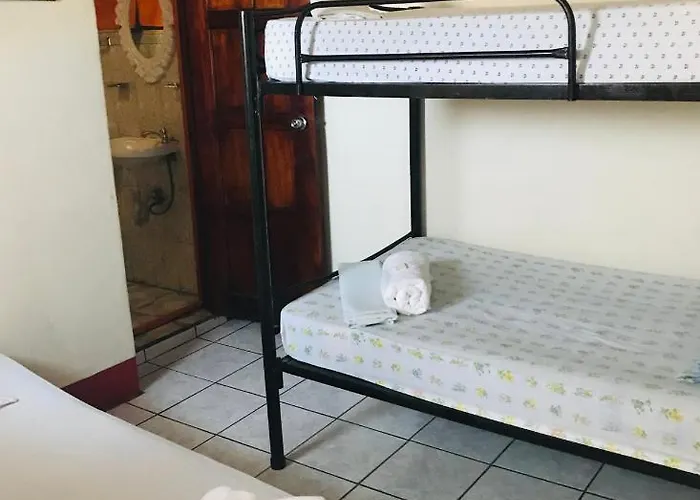 Hostal Brisas Y Olas
