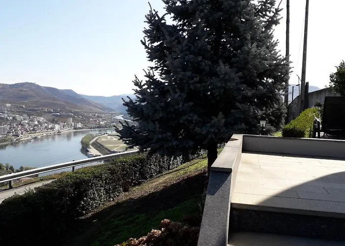 Mito'S House & Douro View Acomodação com café da manhã Peso da Régua