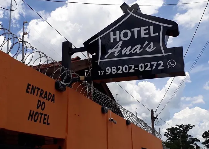 Hotel Ana'S Barretos