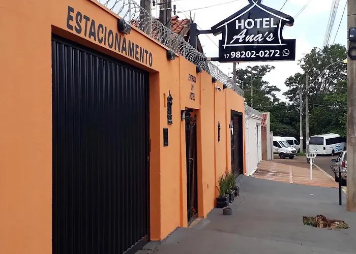 Hotel Ana'S Barretos