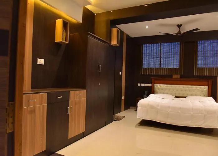 Ssk Greeen Palace Lodge