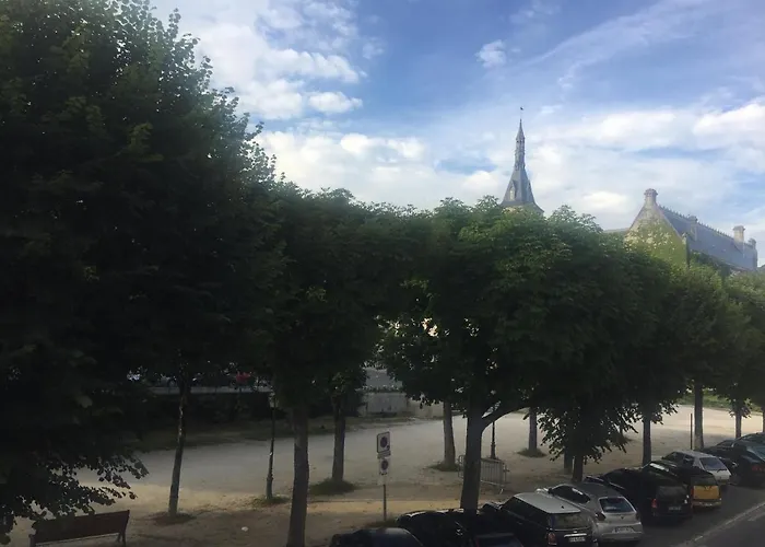 Beautifully Renovated Rooms On Place New York Angoulême