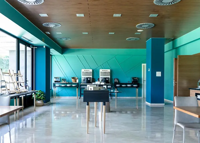 AZZ Valencia Táctica Hotel Paterna