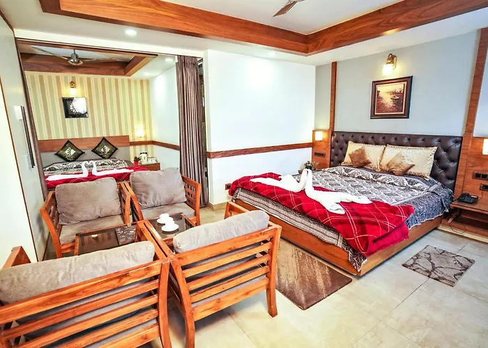 Mayur Hotel Bar And Restaurant