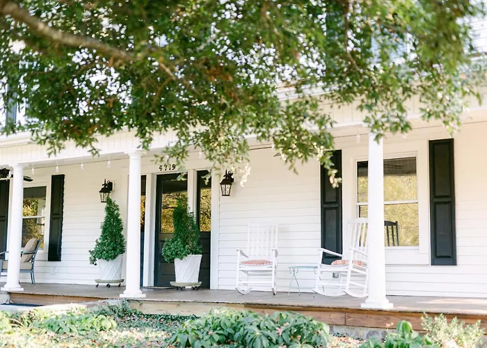 The Groome Inn Greensboro