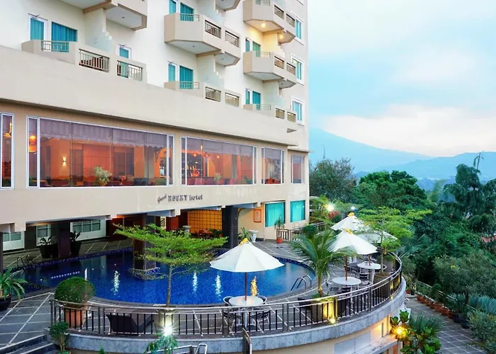 Grand Rocky Hotel Bukittinggi