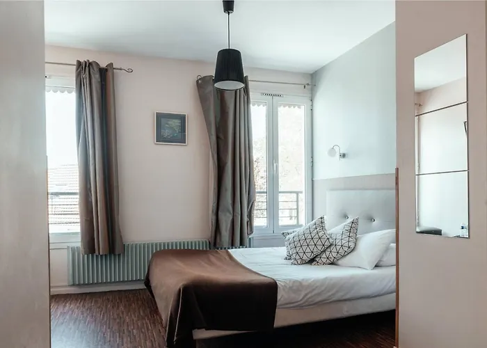 Buc Lounge Hotel