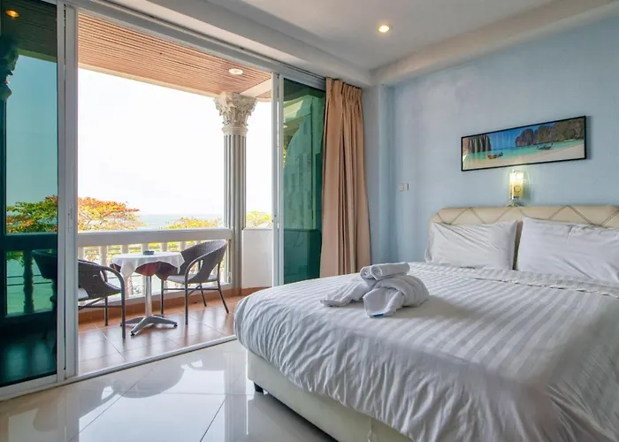 Hotel Akvavit Living Jomtien Beach