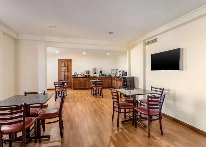 Mesilla Valley Days Inn & Suites
